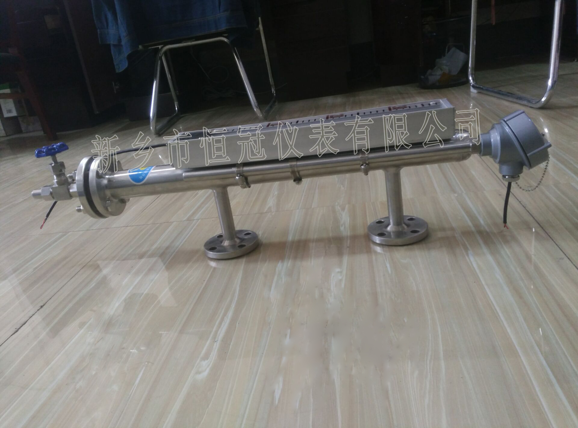 云南訂制的磁敏電子雙色液位計(jì)已發(fā)貨，湯經(jīng)理您保持手機(jī)暢通，以方便接收